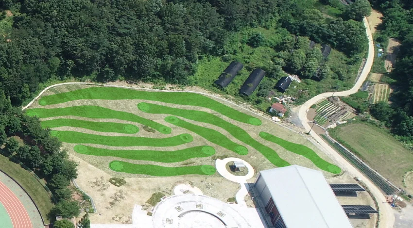 2023년 서경주 체육공원 드론 사진에서 발췌한 건천파크골프장 구장 전경